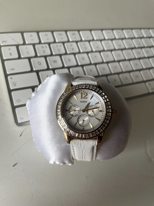 Оригинален Дамски часовник GUESS W15512L1 дисплей от перли Сваровски