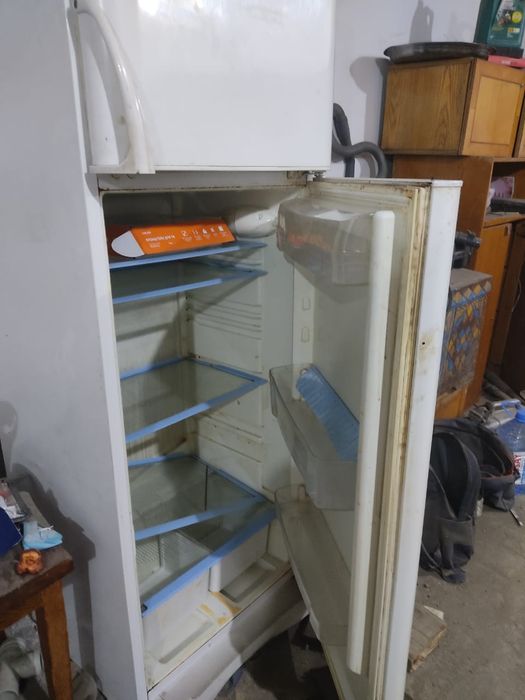 Продам холодильник