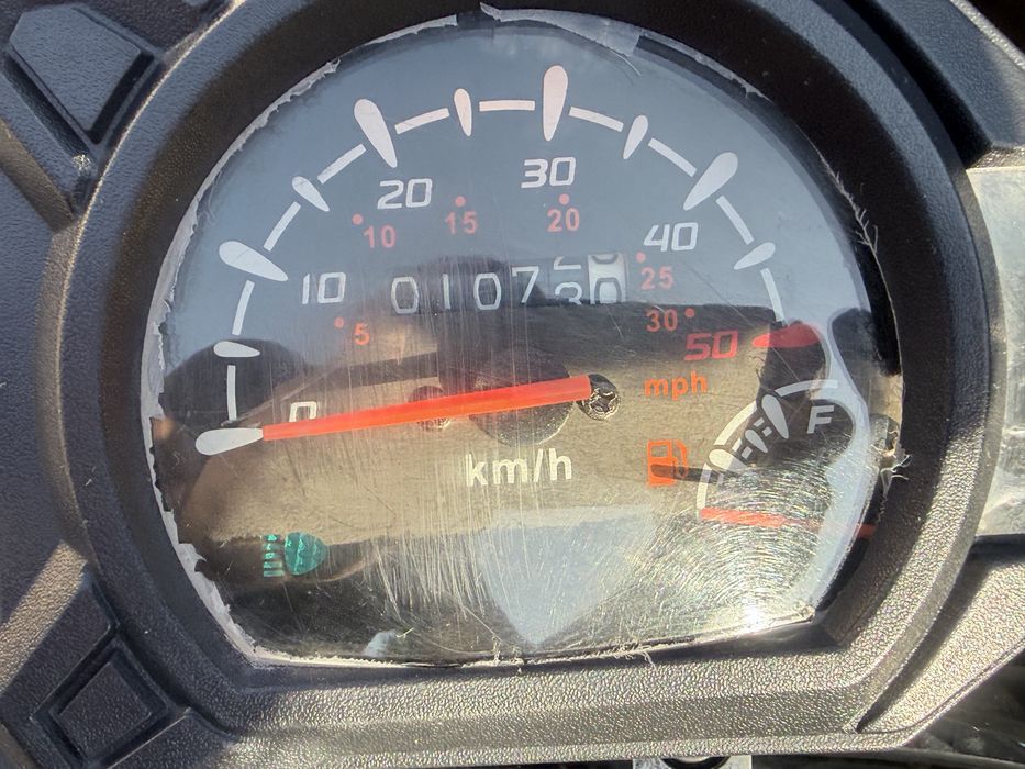 Мопед почти новый с пробегом 1000 км