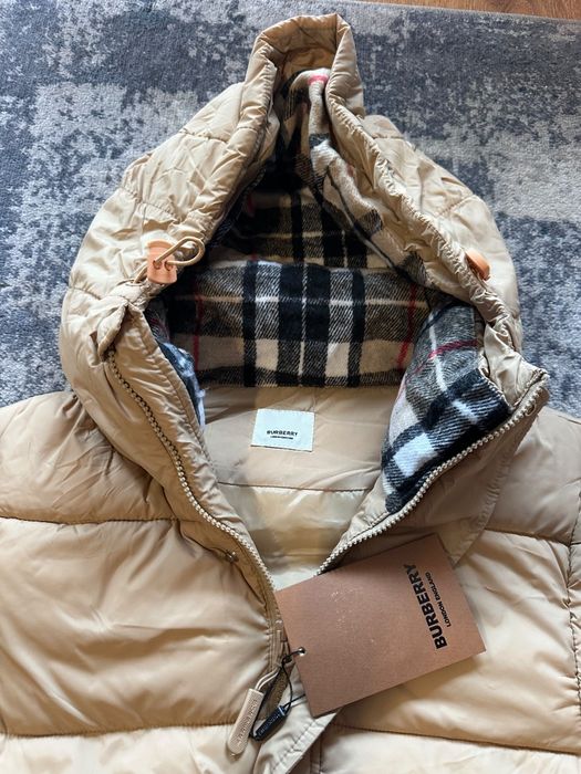 Geaca Burberry Bej