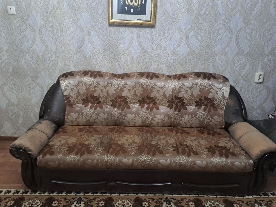 Мебель диван стенка