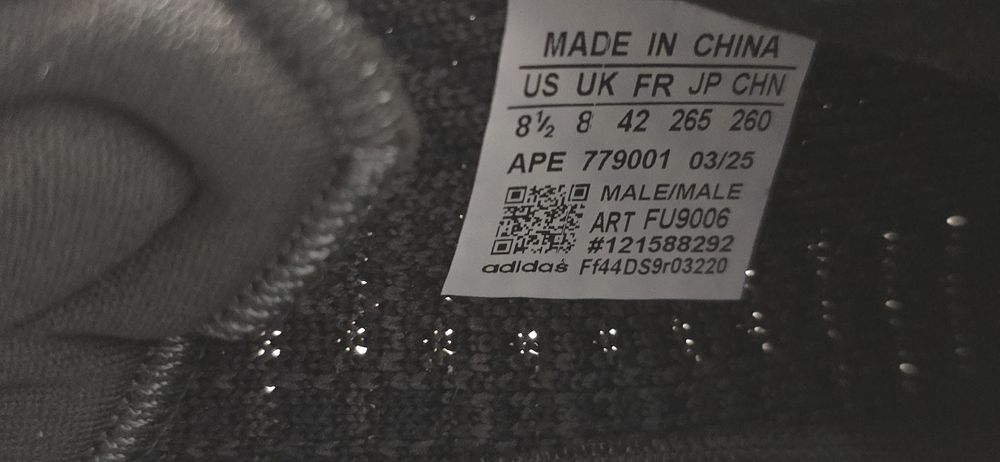 Yeezy 350 marimea 42 noinepurtati fara cutie
