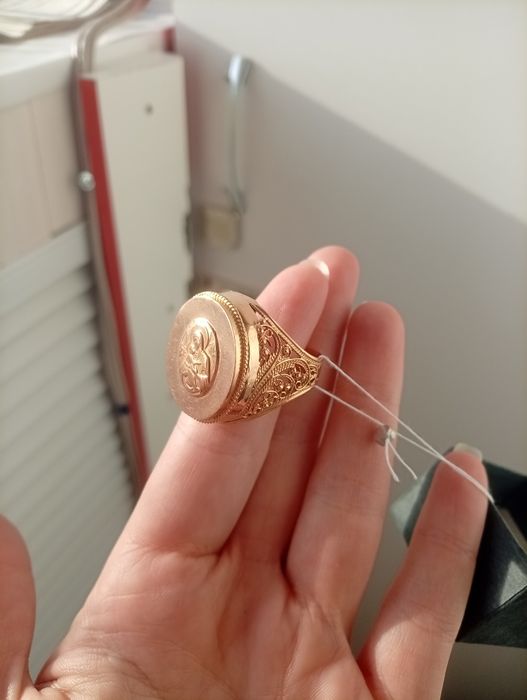 Продам золотую печатку