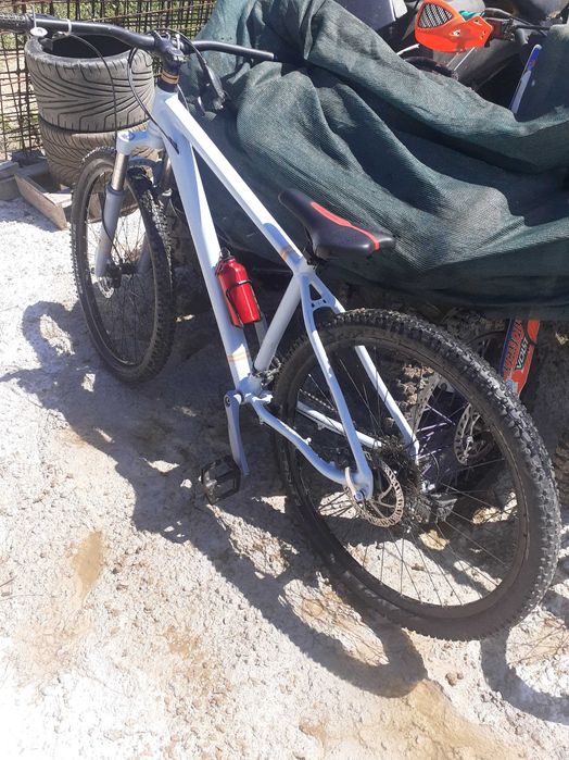 Bicicleta trek in stare perfectă