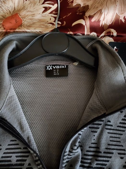 Продам кофту Volke р.44