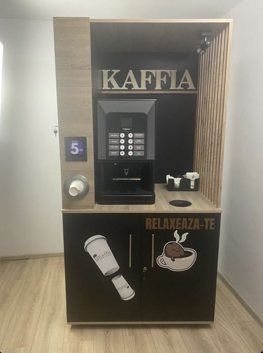 Automate de cafea + insulă + suport business complet