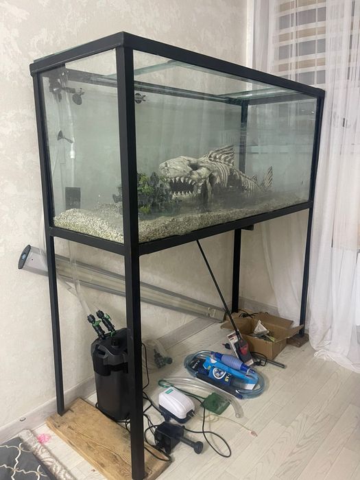 Продам аквариум на 350л