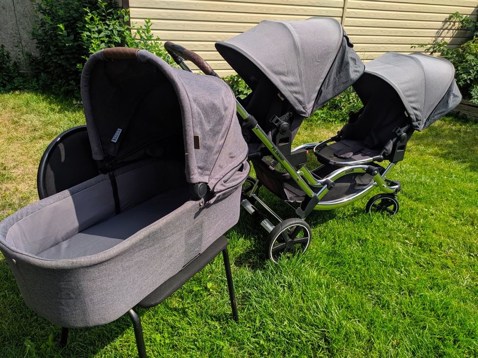 Коляска для двойни