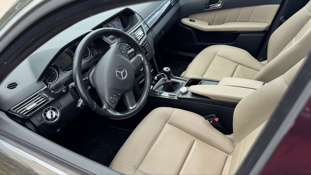 MERCEDES-BENZ E-Class 2010 — imagine 5