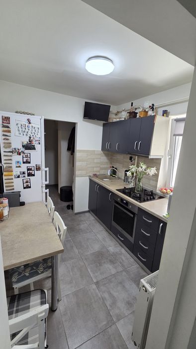 Vând apartament 2 camere, zona centrală