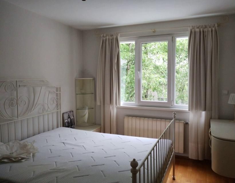 Дава се под наем Тристаен апартамент в София, Лозенец - 109 кв.м за 700 € - Снимка #6