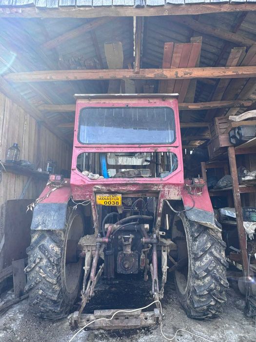 Tractor650 transportor mare/mic remorca basculanta desfacatoare porumb