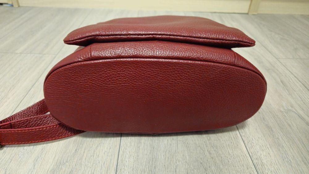 Rucsac grena din piele