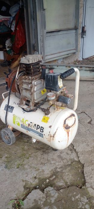 Продам компрессор