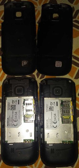 Два броя Nokia 2330