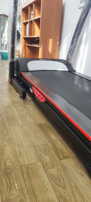 Продам беговую дорожку