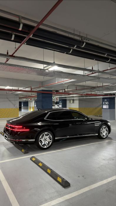 Genesis G90 2025