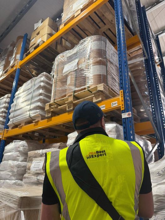 Verificare rafturi metalice inspectie
