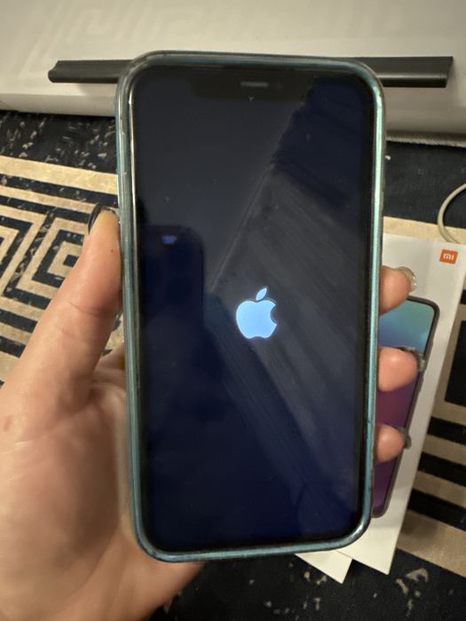 iPhone 11 идеальном состоянии