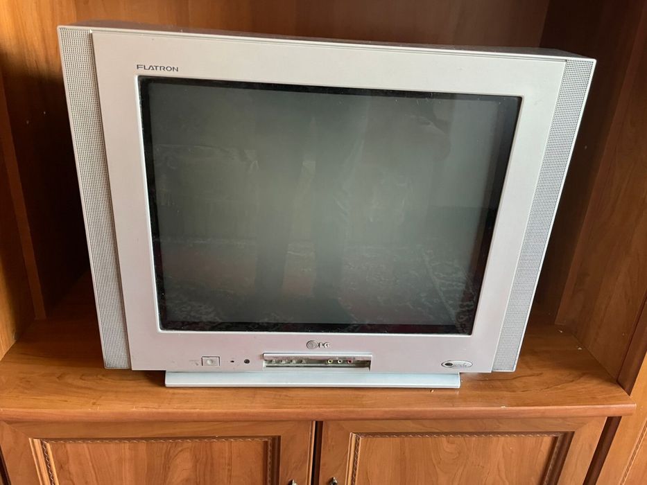 Продам телевизор