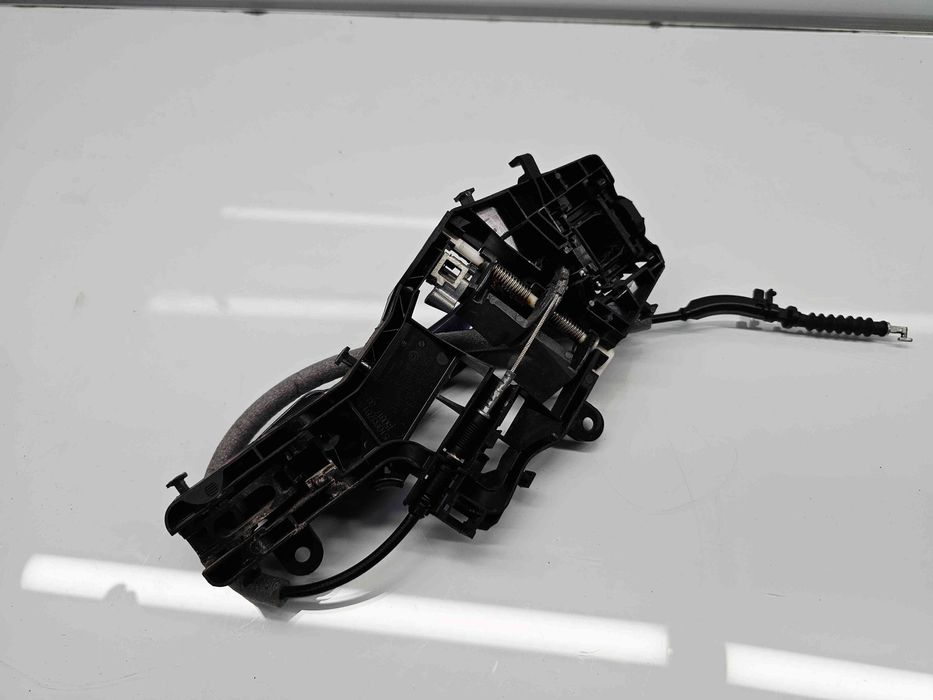 Maner usa dreapta spate Volkswagen Passat B8 (3G2) [Fabr 2015-prezent]