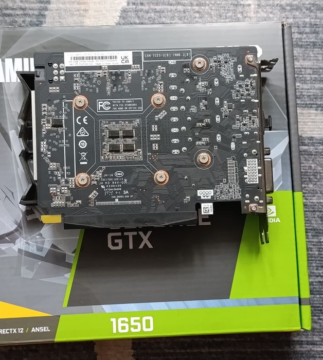 Продам видеокарту Geforce GTX 1650 4Gb