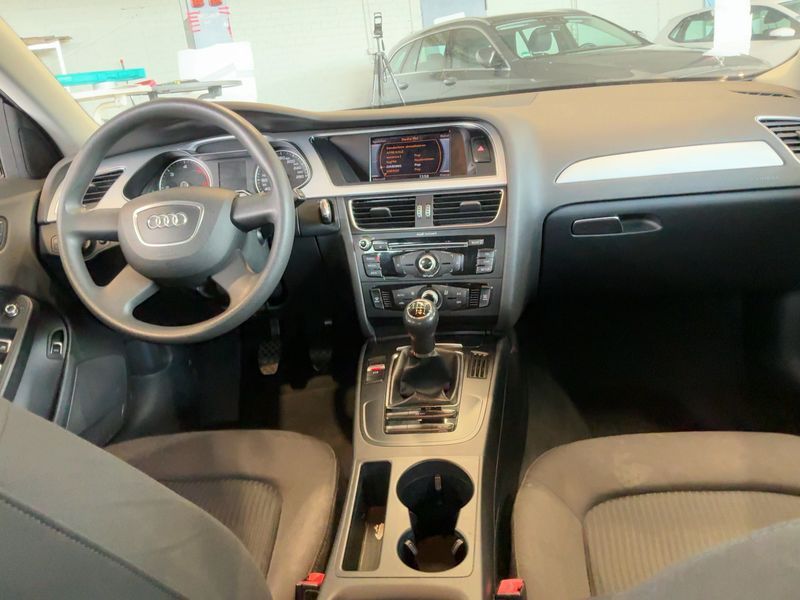 Audi A4 2.0 TDI ultra Attraction 2015