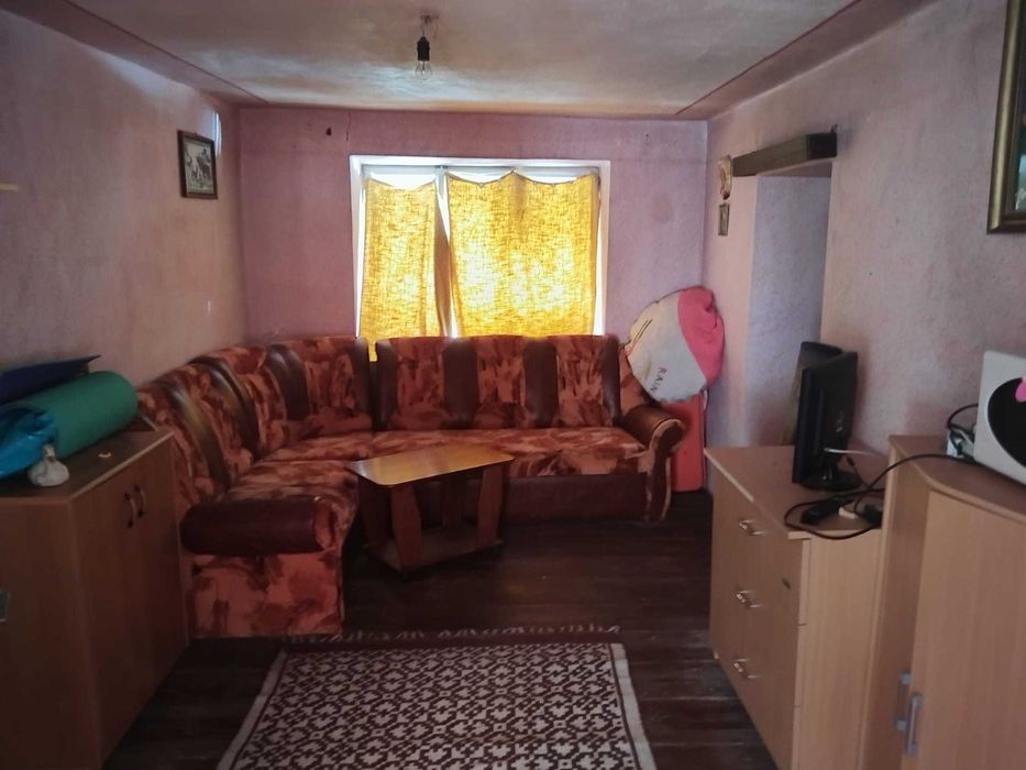 Vând casă în Sasca montana