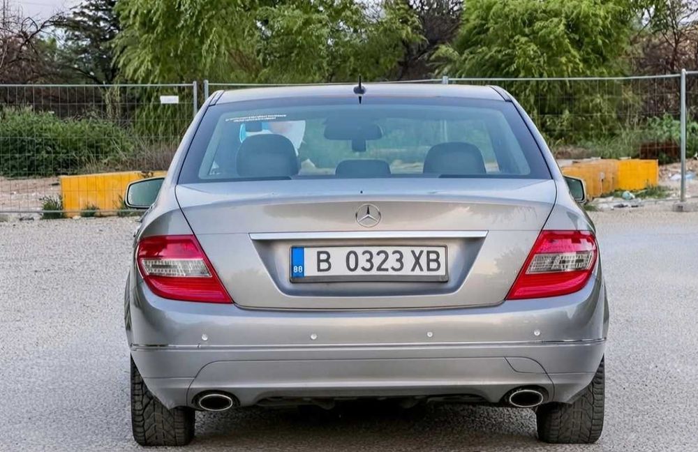 Продавам Мерцедес С280