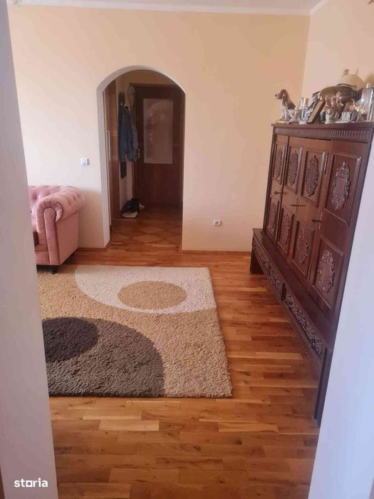APARTAMENT 3 CAMERE 62 MP Hunedoara Str Caprioarei Nr 2 Bloc X1