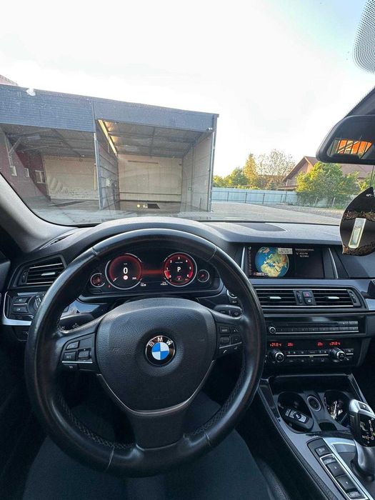 Bmw Seria 5 520D 190CP(B47-G30)~06/2016~Bord digital~HUD~Navi M~Camere