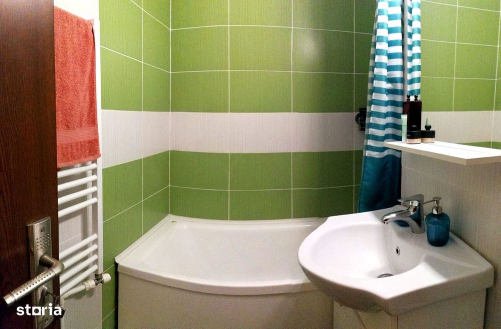 3 camere Podu Roș(1001 Articole) | renovat | 2 balcoane | 10 min Palas