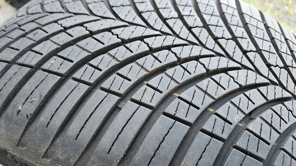 2бр гуми 225 50 17 дот 21 гуд йър good year