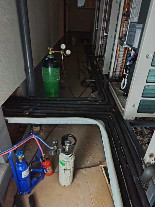 Montaj aer condiționat!