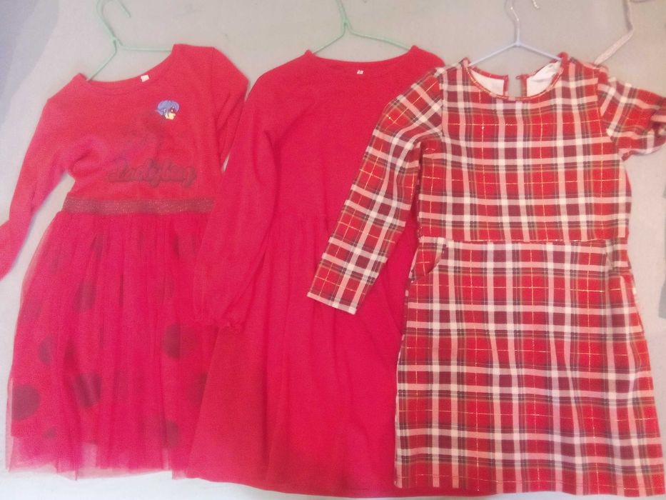 Роклички 5 г.-116 см - 6 лв./ брой.