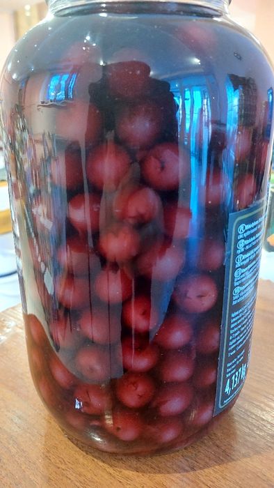 Вишня без косточек