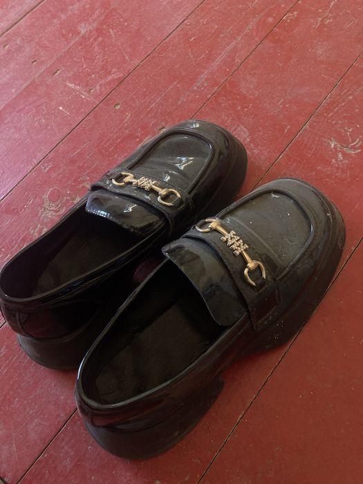 Новые лоферы срочно продаются