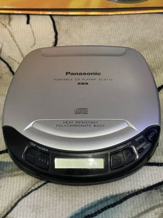 Panasonic SL-S113 Portable CD Player - Made in Japan - Complet