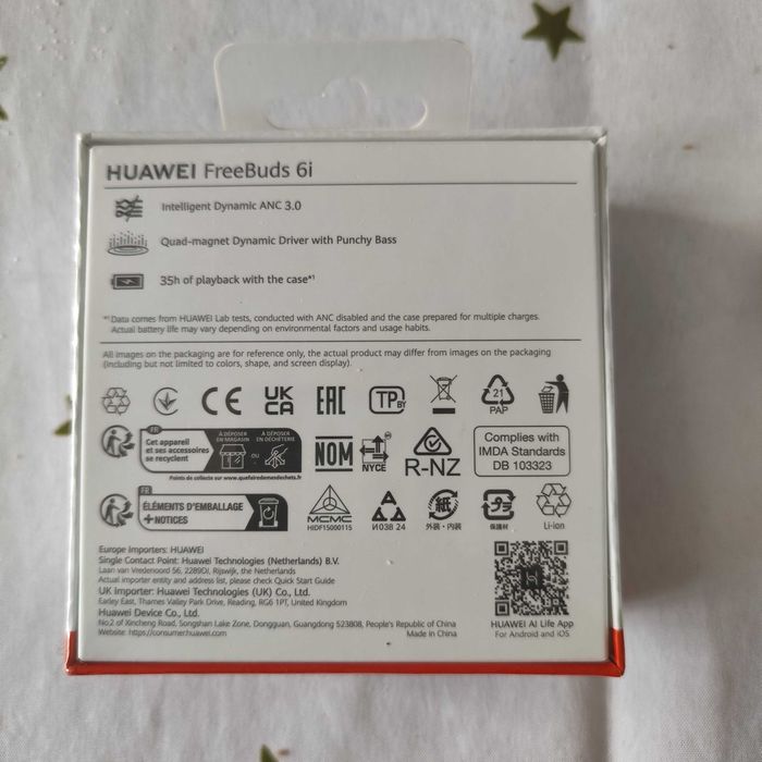 Безжични слушалки Huawei free Buds