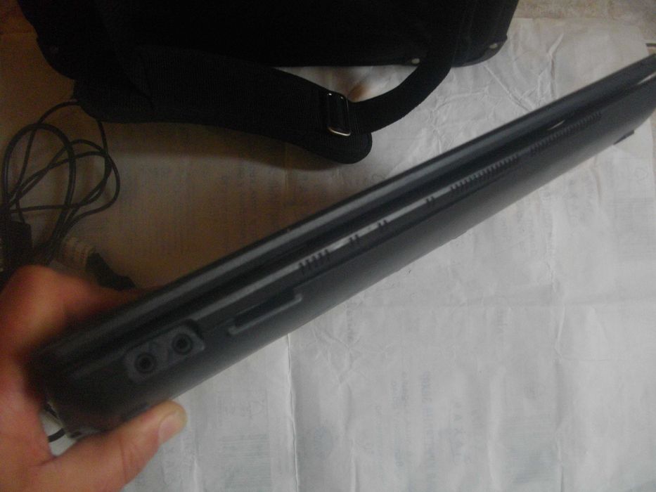 15,6" ASUS X54C-Intel Celeron 1,60MHz-2GB RAM-320GB HD-Лаптоп-С Чанта