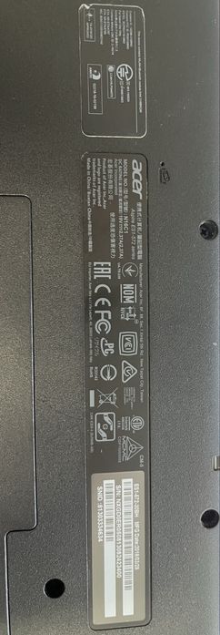 Acer aspire ES1-572