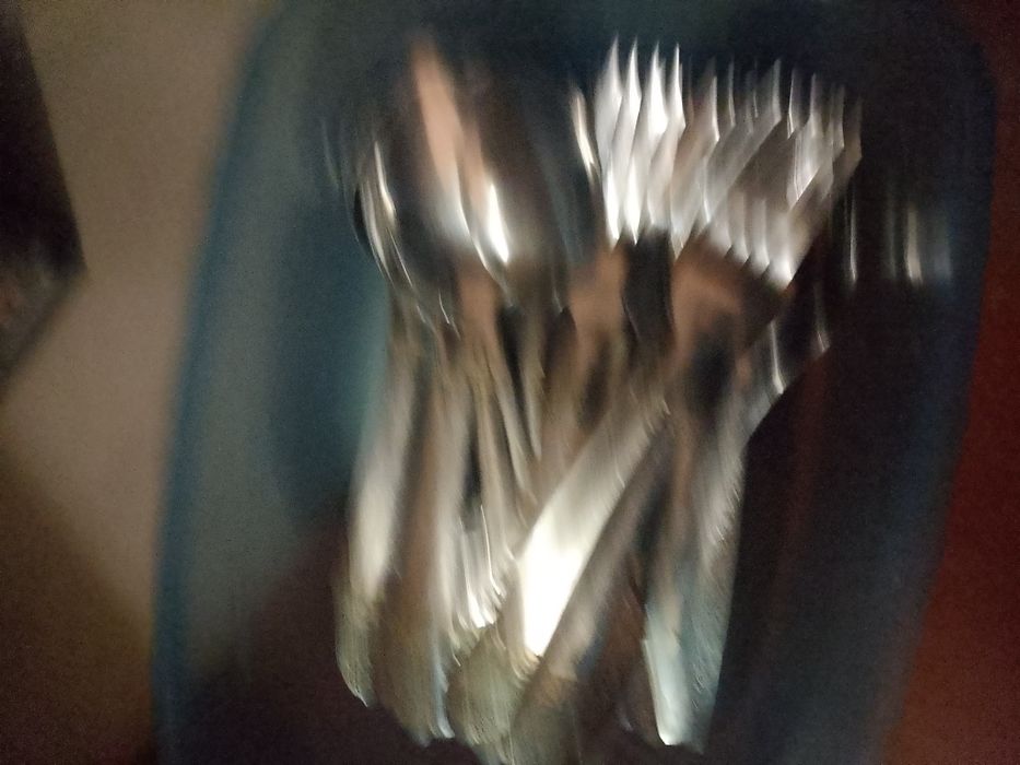 Ошхона идишлари сотилади