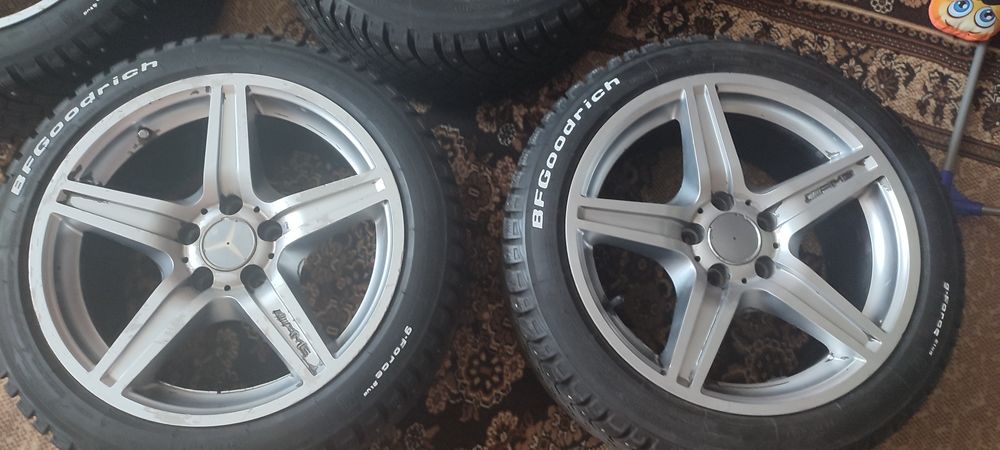 Продам Ауди А6С5 двигатель 1.8 год выпуска 2000