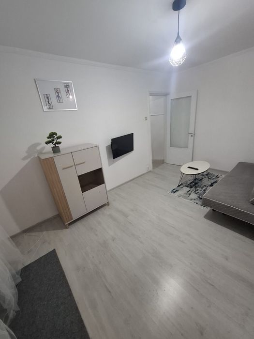 Închiriez apartament 2 camere