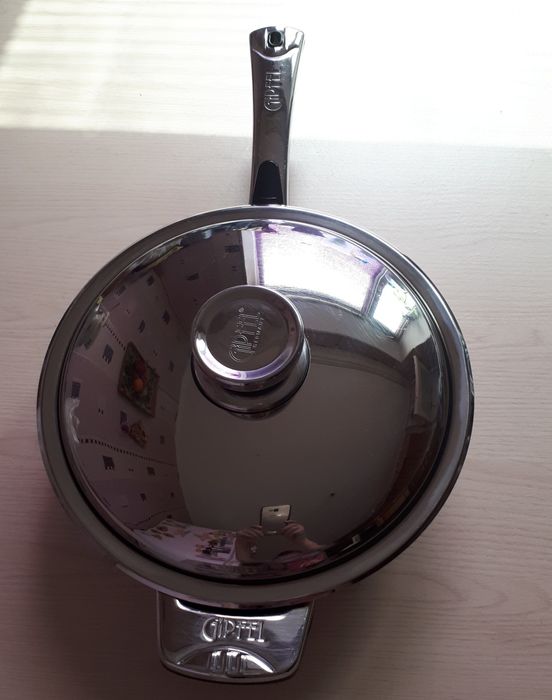 Продаю Сковороду GIPFEL