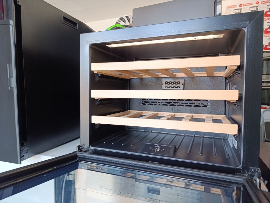 Нова!!! Витрина Охладител Witt  за вино и други