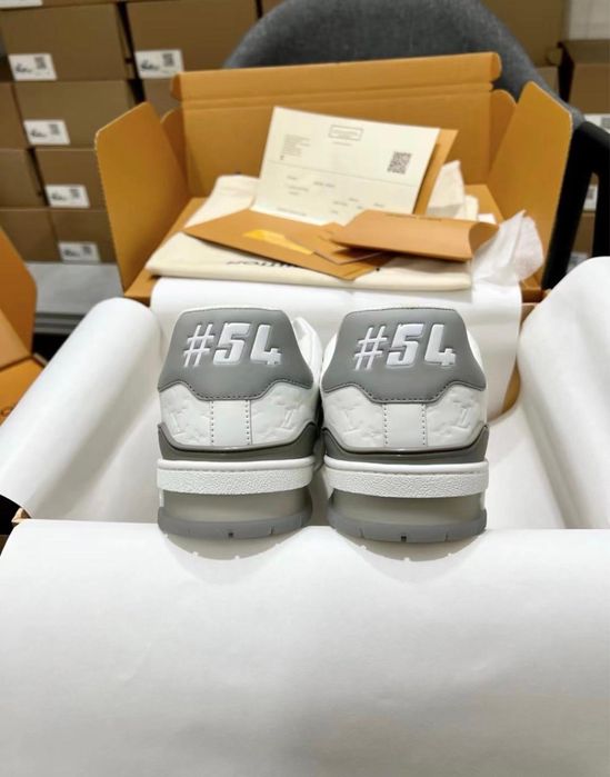 Adidasi Louis vuitton Trainer Premium