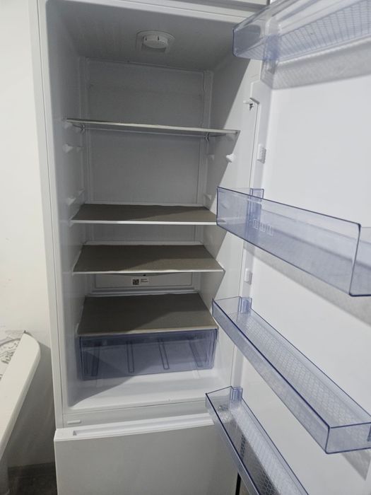 Отдам даром Холодильник Beko на чапчасти