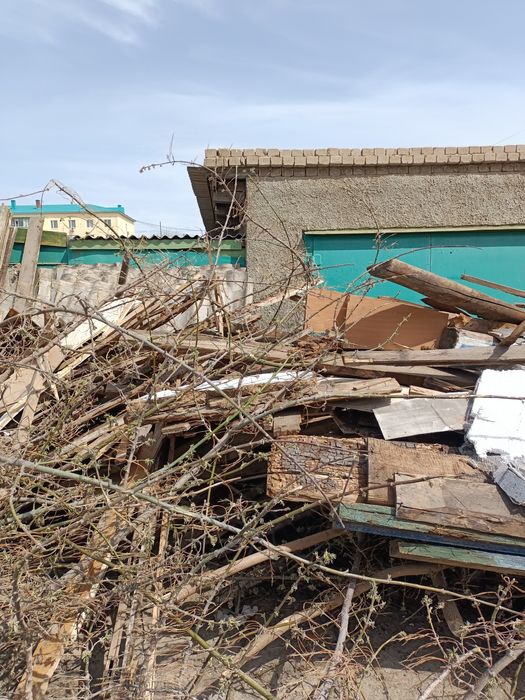 Отдам доски окна бесплатно самовывоз