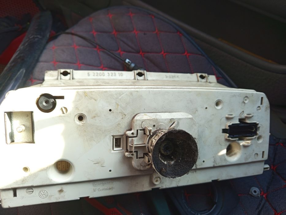 Приборка пассат б4 с тросиком